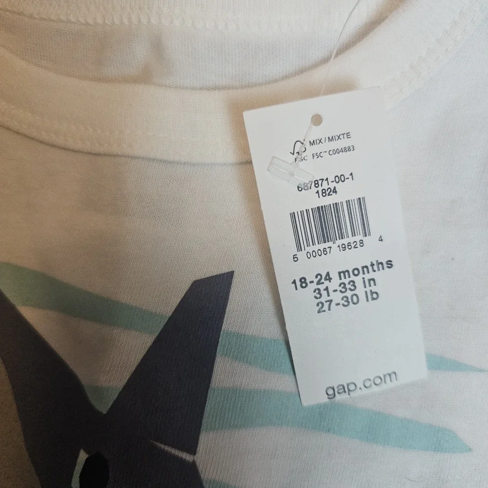 Organic Cotton Lot Of 2 GAP 18 Months T Shirts Sharks NWT - Picture 3 of 9